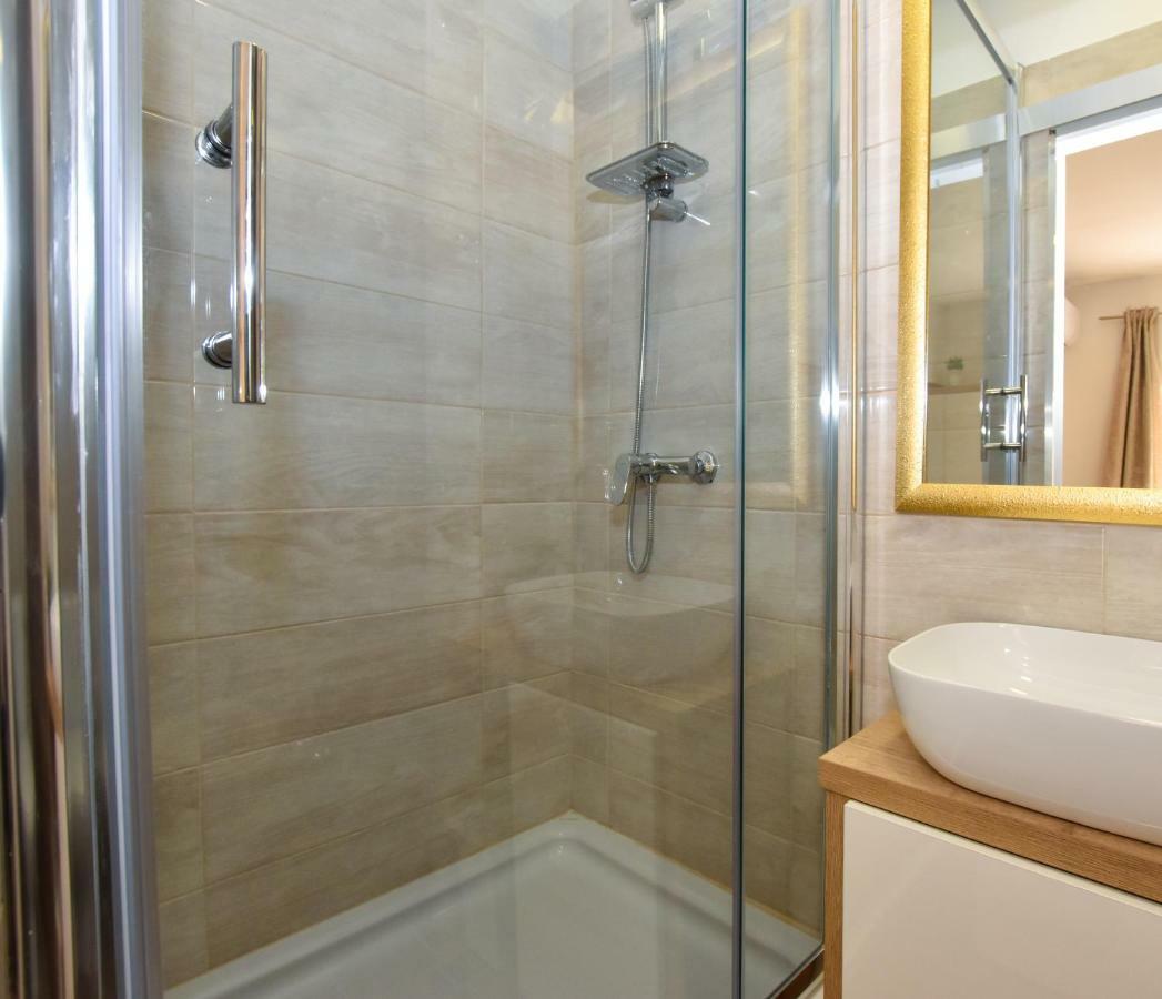 זאדאר Rooms Patricija מראה חיצוני תמונה